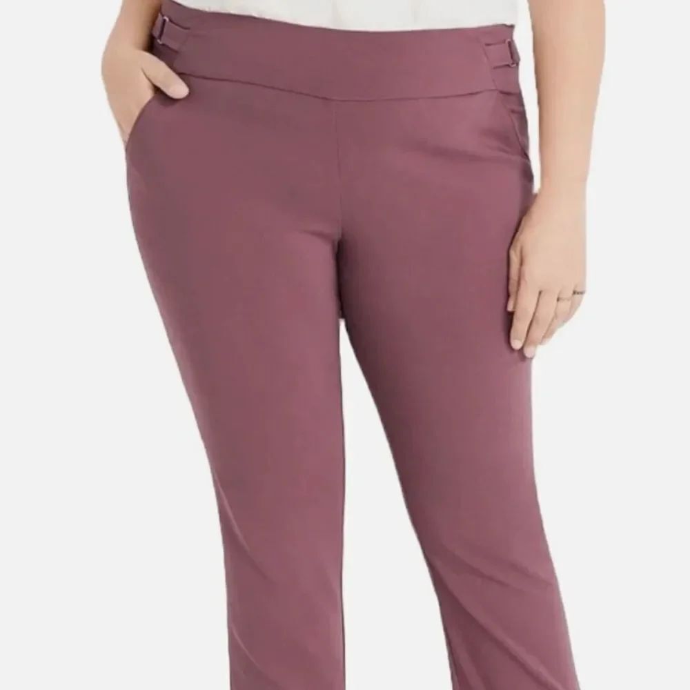 Maurices Bengaline Cropped Mauve Plum Pants